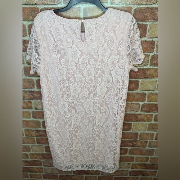 Juicy Couture light pink, short-sleeved, knee-length lace dress size XL - Picture 2 of 6